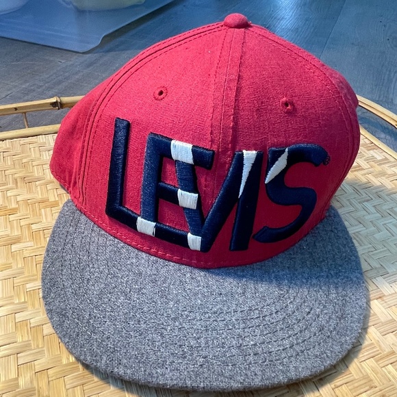 VINTAGE LEVIS SNAPBACK HAT CAP - Picture 1 of 2